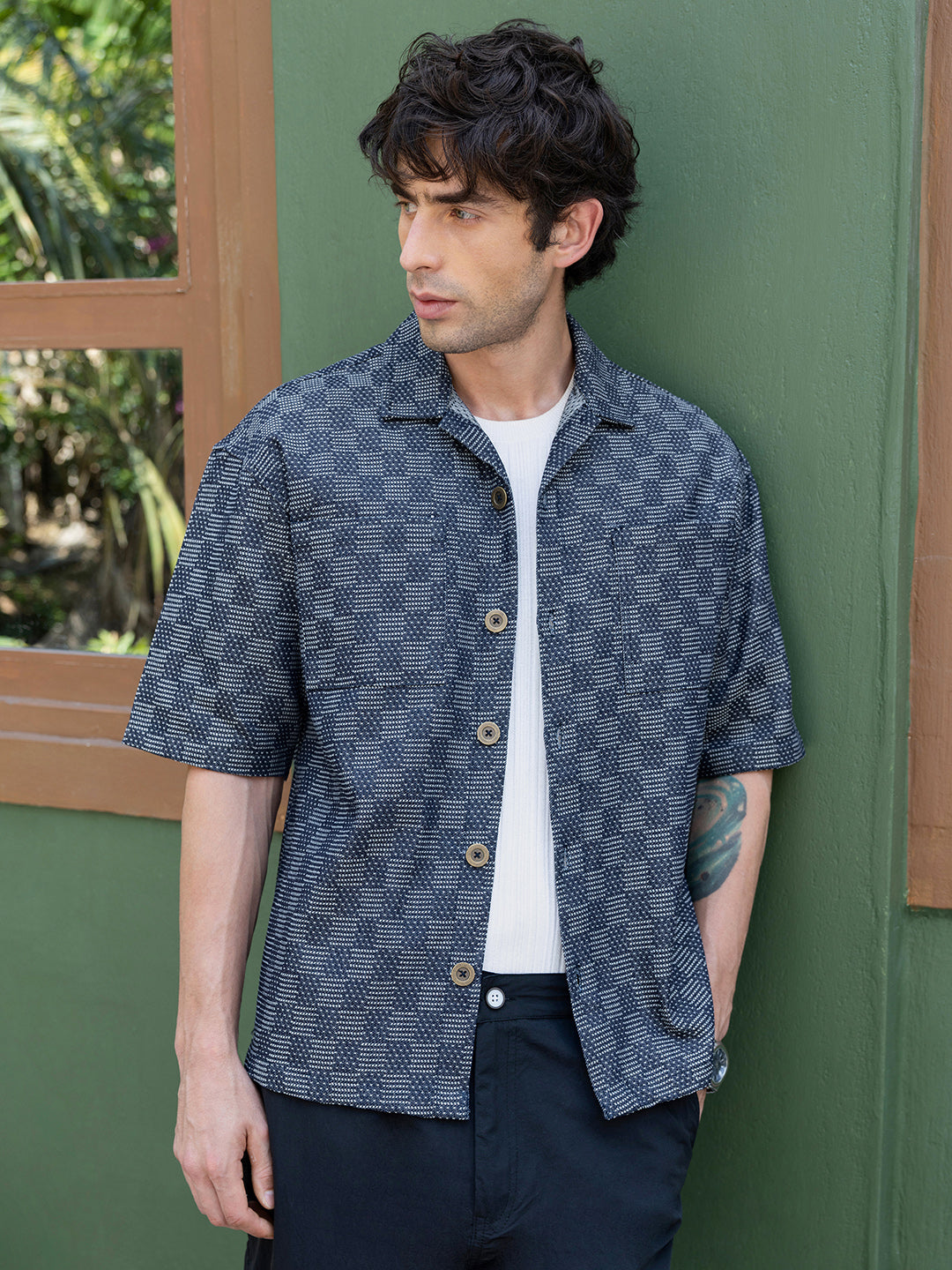 Men's Woven Geometric Pattern Cuban Collar Shirt